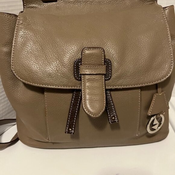 Mashad leather backpack. - Picture 1 of 6